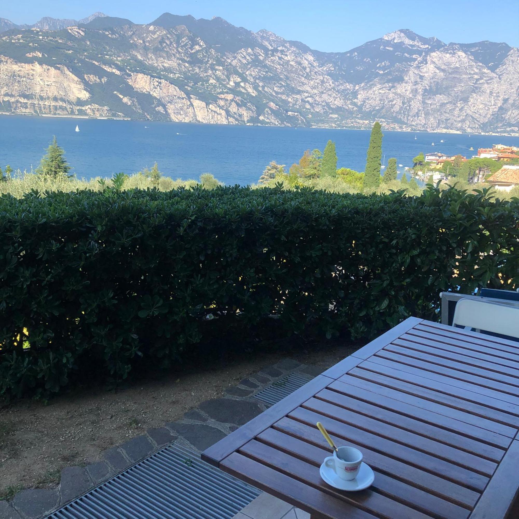 Appartamento Perla del Lago - Enchanting Lake View Malcesine Exterior foto